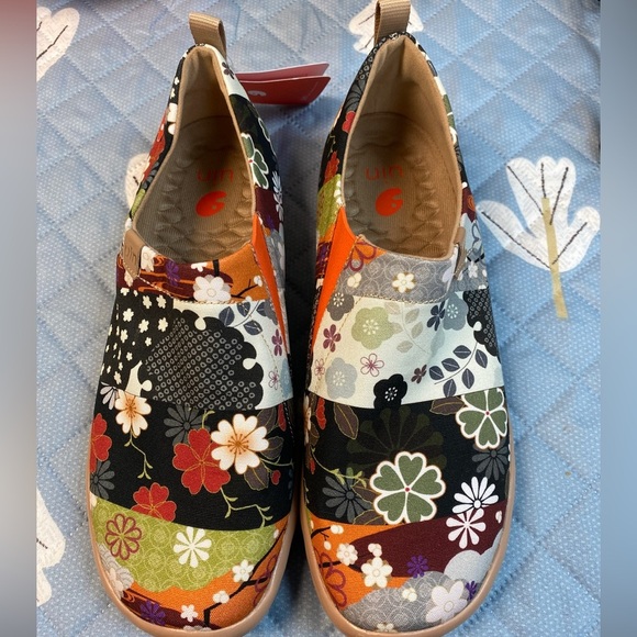 Shoes - UIN Women’s Slip On Sneaker Casual Loafers Art Painted Walking Shoes